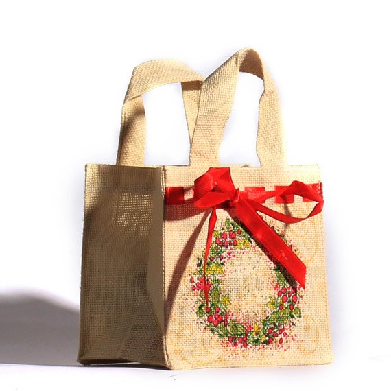 Jute-Gift-Pouches--7